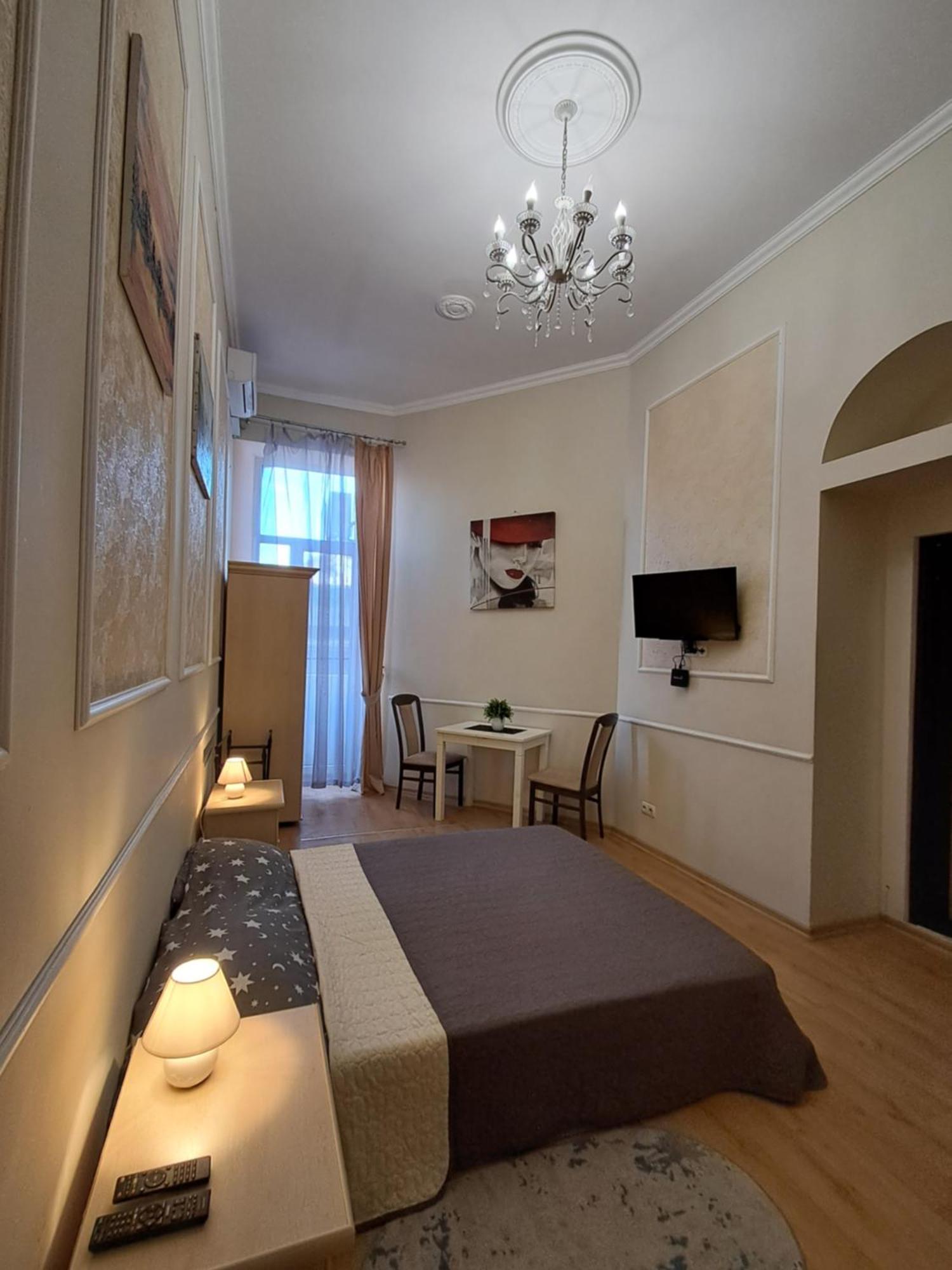 Apartment On Sumskaya 46 "Central Residence" Kharkov Ngoại thất bức ảnh