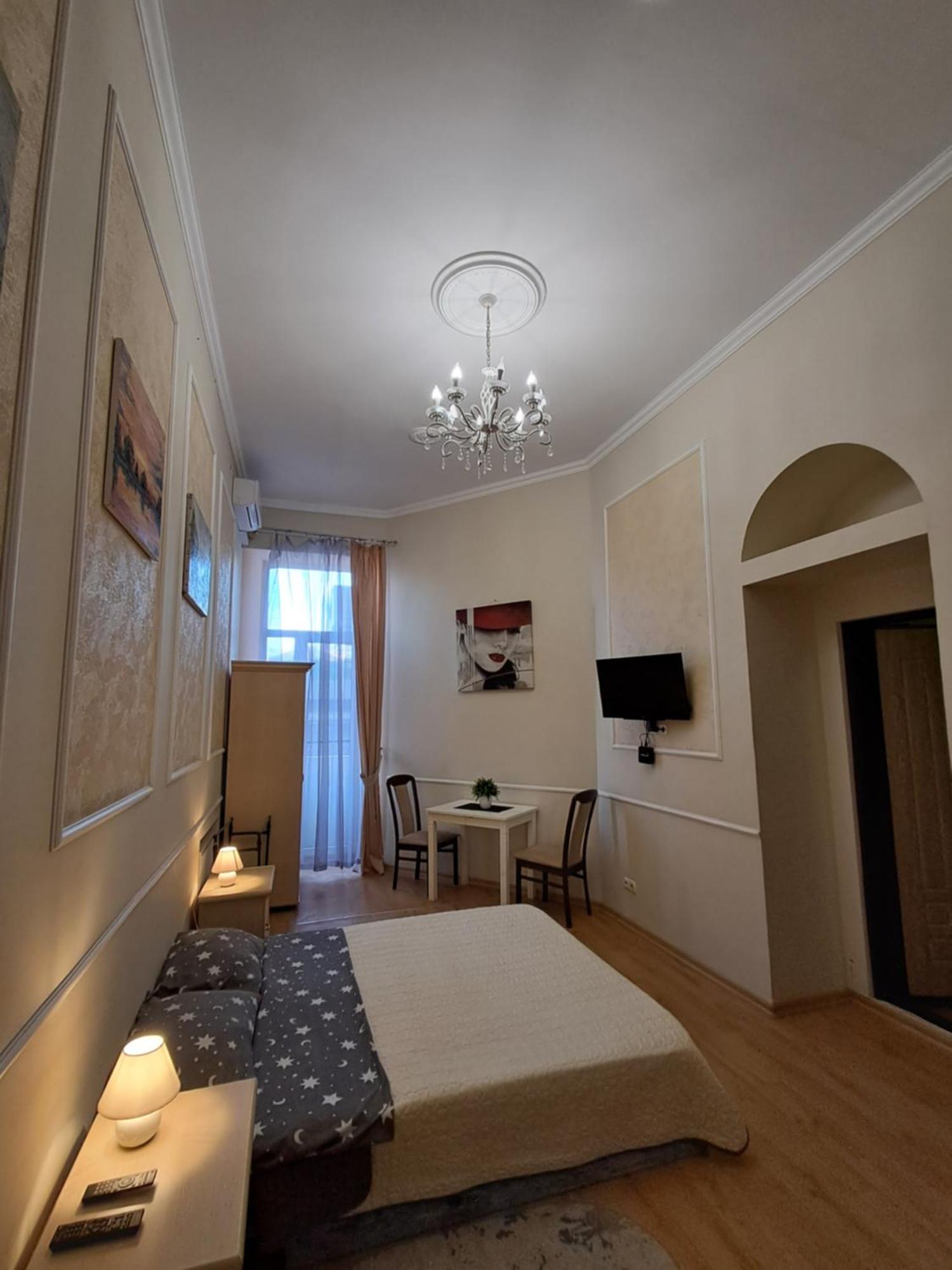 Apartment On Sumskaya 46 "Central Residence" Kharkov Ngoại thất bức ảnh