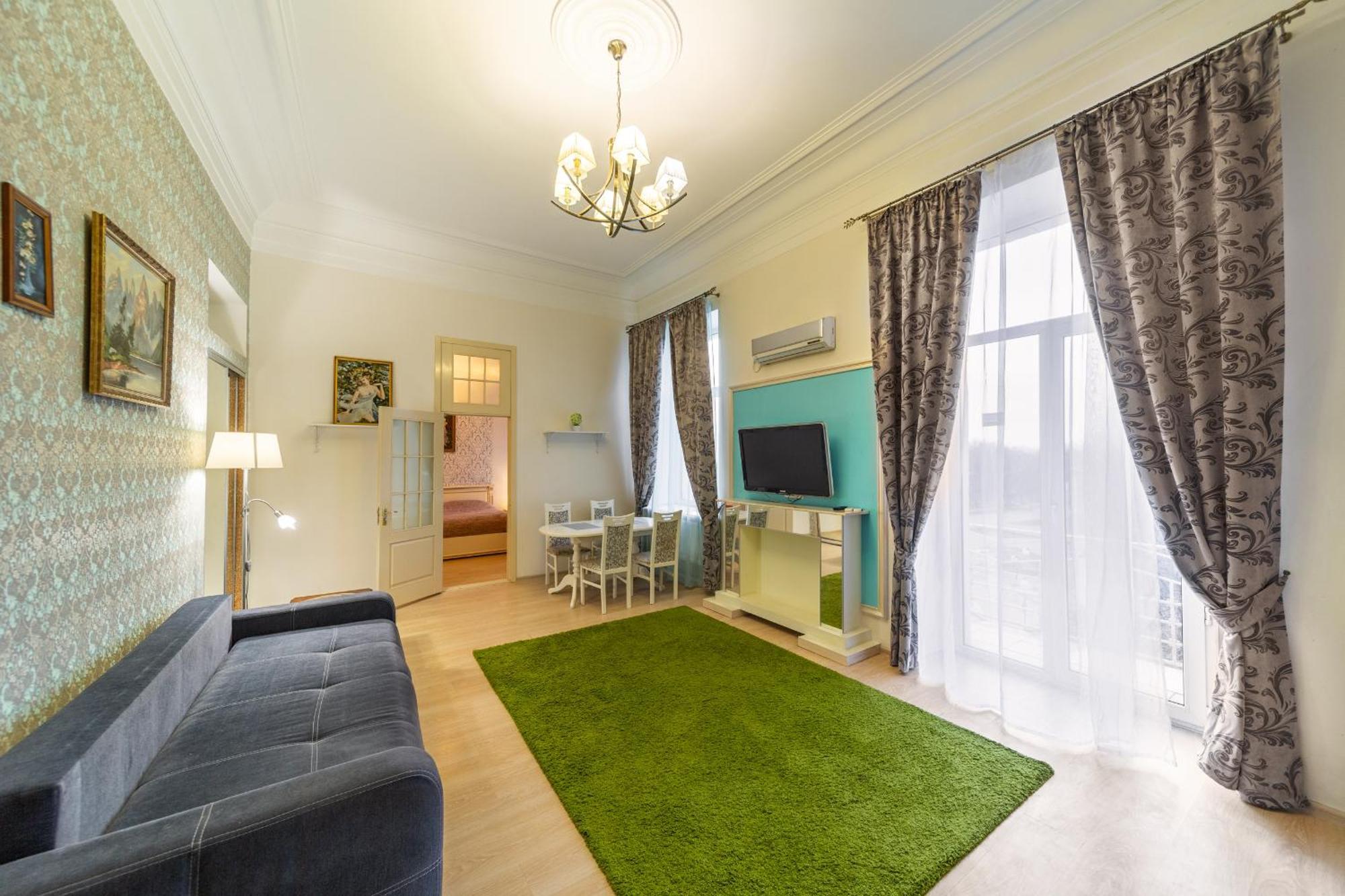 Apartment On Sumskaya 46 "Central Residence" Kharkov Ngoại thất bức ảnh