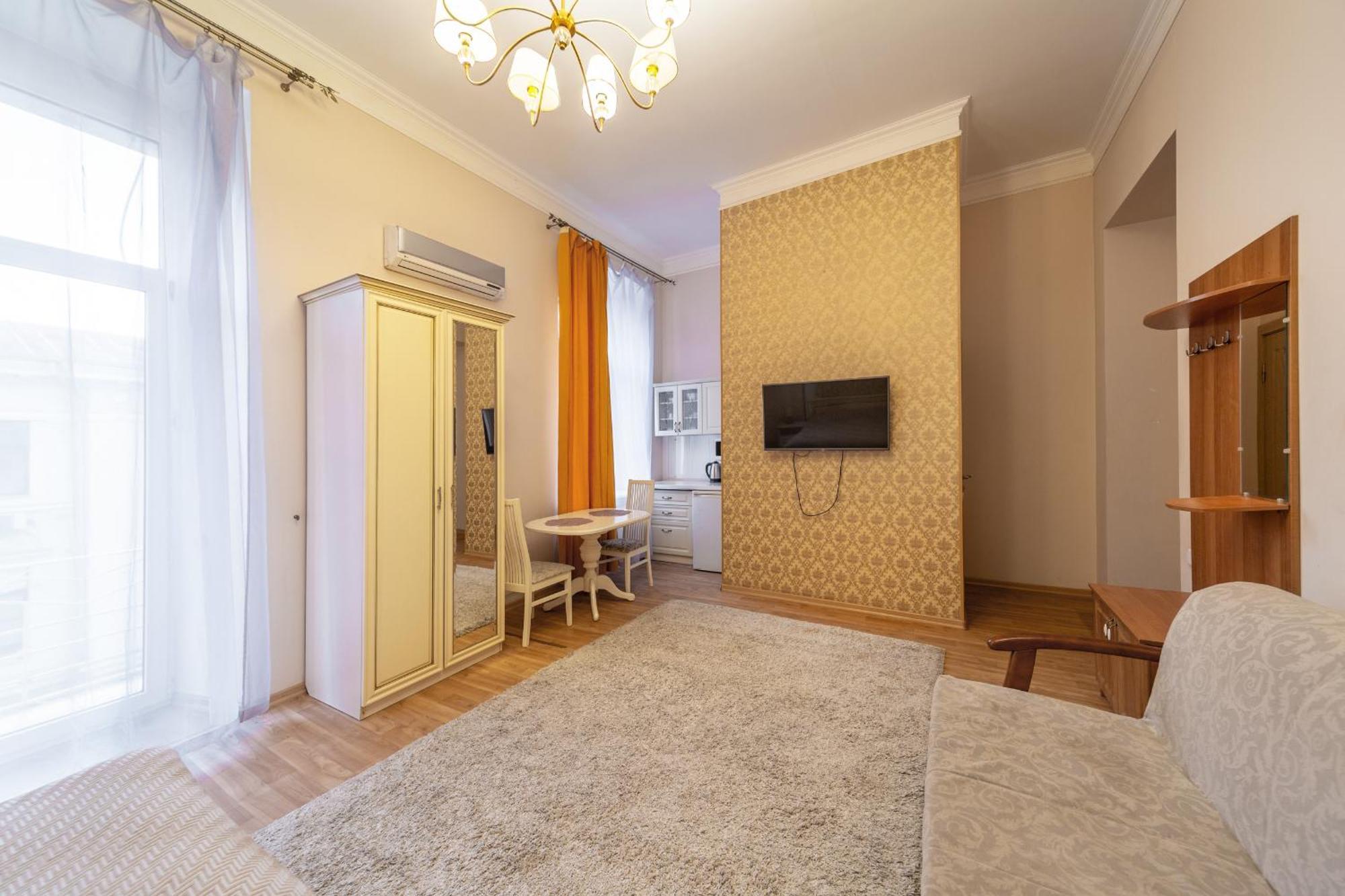 Apartment On Sumskaya 46 "Central Residence" Kharkov Ngoại thất bức ảnh