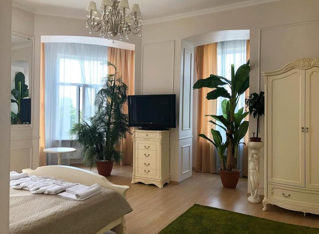 Apartment On Sumskaya 46 "Central Residence" Kharkov Ngoại thất bức ảnh