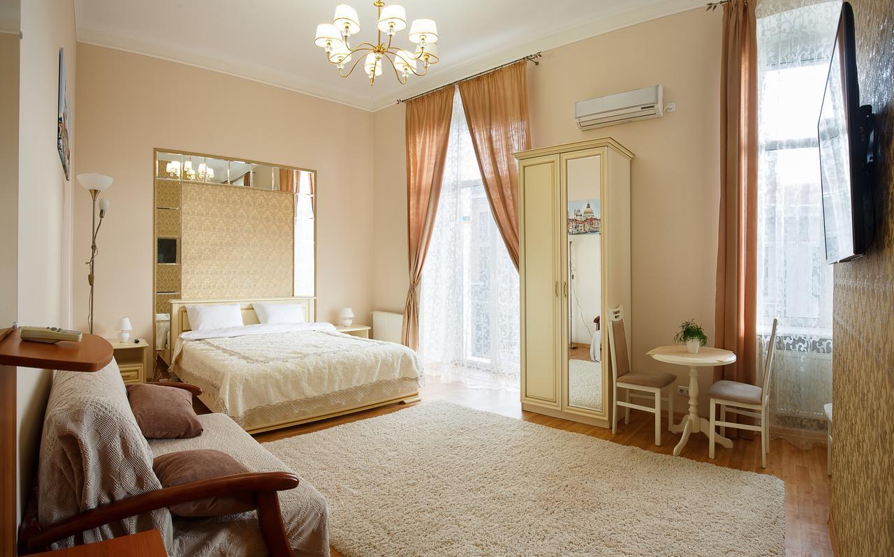Apartment On Sumskaya 46 "Central Residence" Kharkov Ngoại thất bức ảnh