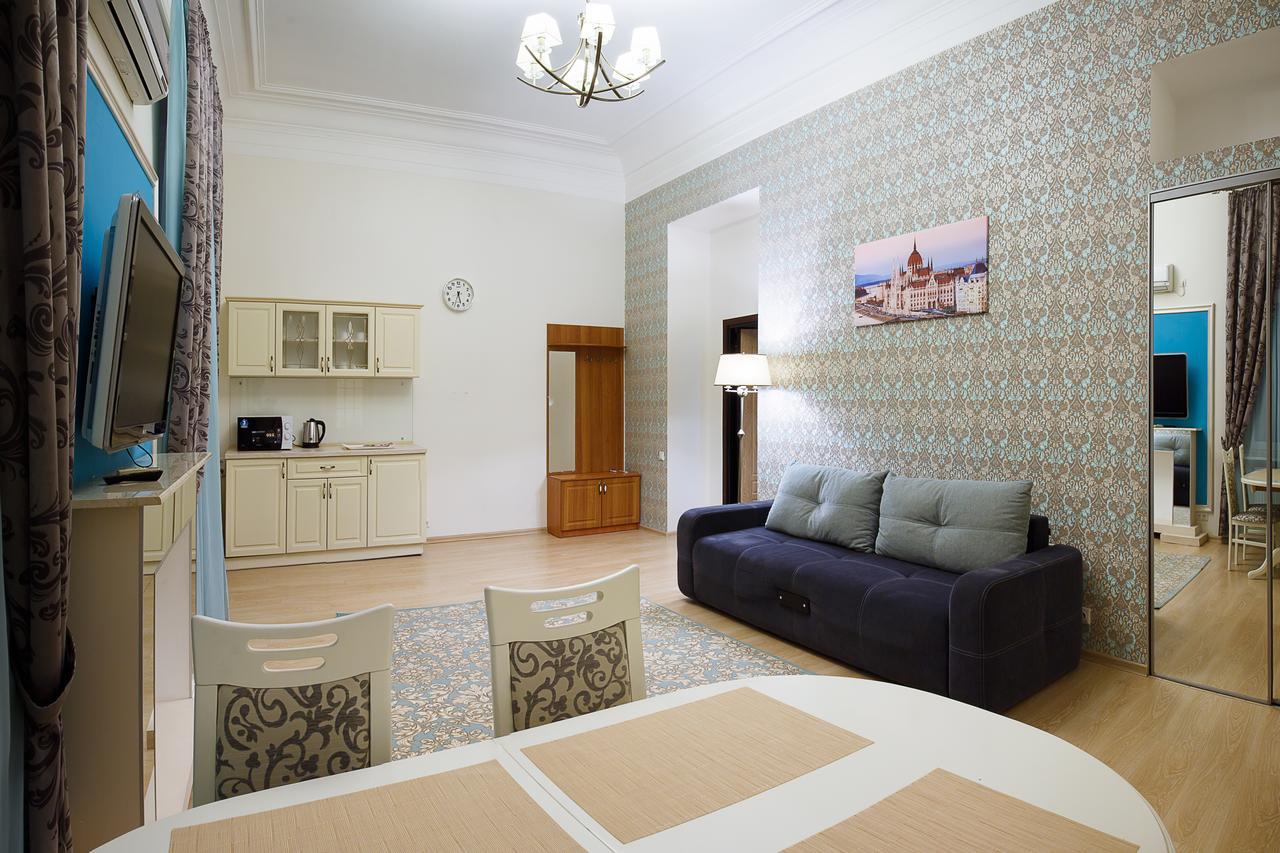 Apartment On Sumskaya 46 "Central Residence" Kharkov Ngoại thất bức ảnh