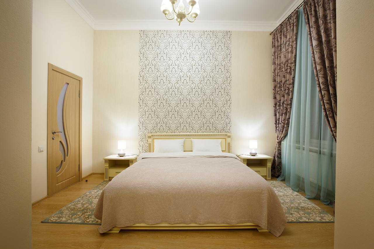 Apartment On Sumskaya 46 "Central Residence" Kharkov Ngoại thất bức ảnh