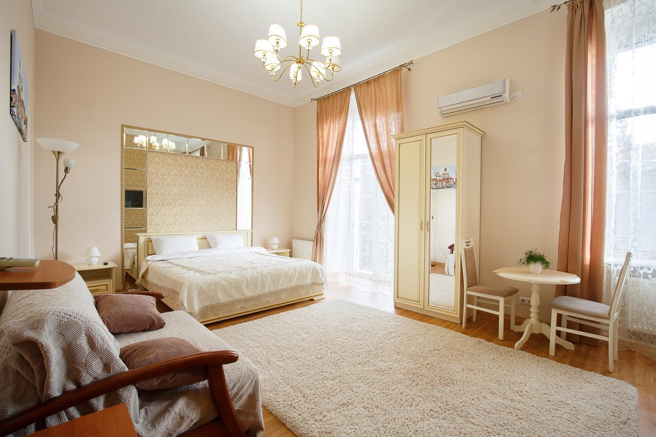 Apartment On Sumskaya 46 "Central Residence" Kharkov Ngoại thất bức ảnh