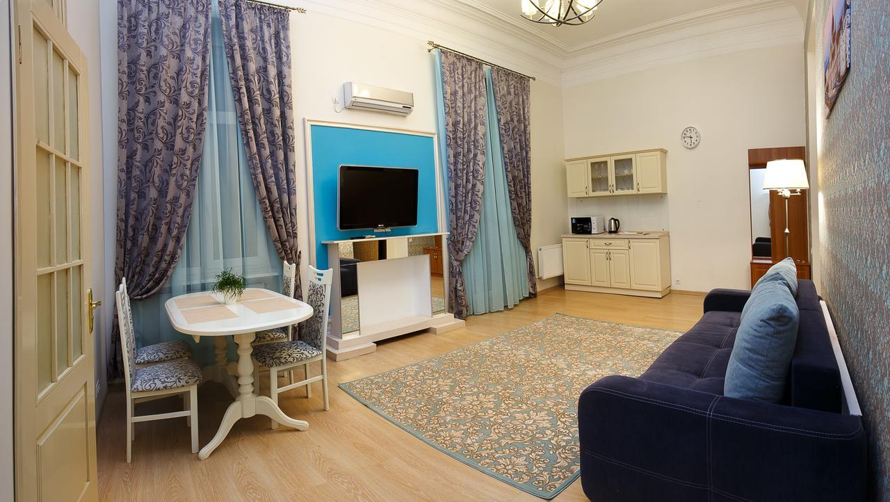 Apartment On Sumskaya 46 "Central Residence" Kharkov Ngoại thất bức ảnh