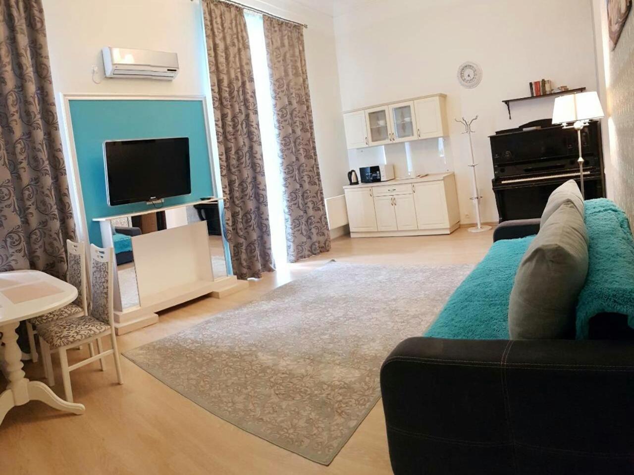 Apartment On Sumskaya 46 "Central Residence" Kharkov Phòng bức ảnh